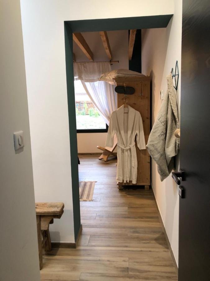 Atelier Natur'L Les Ronzieres Saint-Paul-d'Uzore Exteriör bild